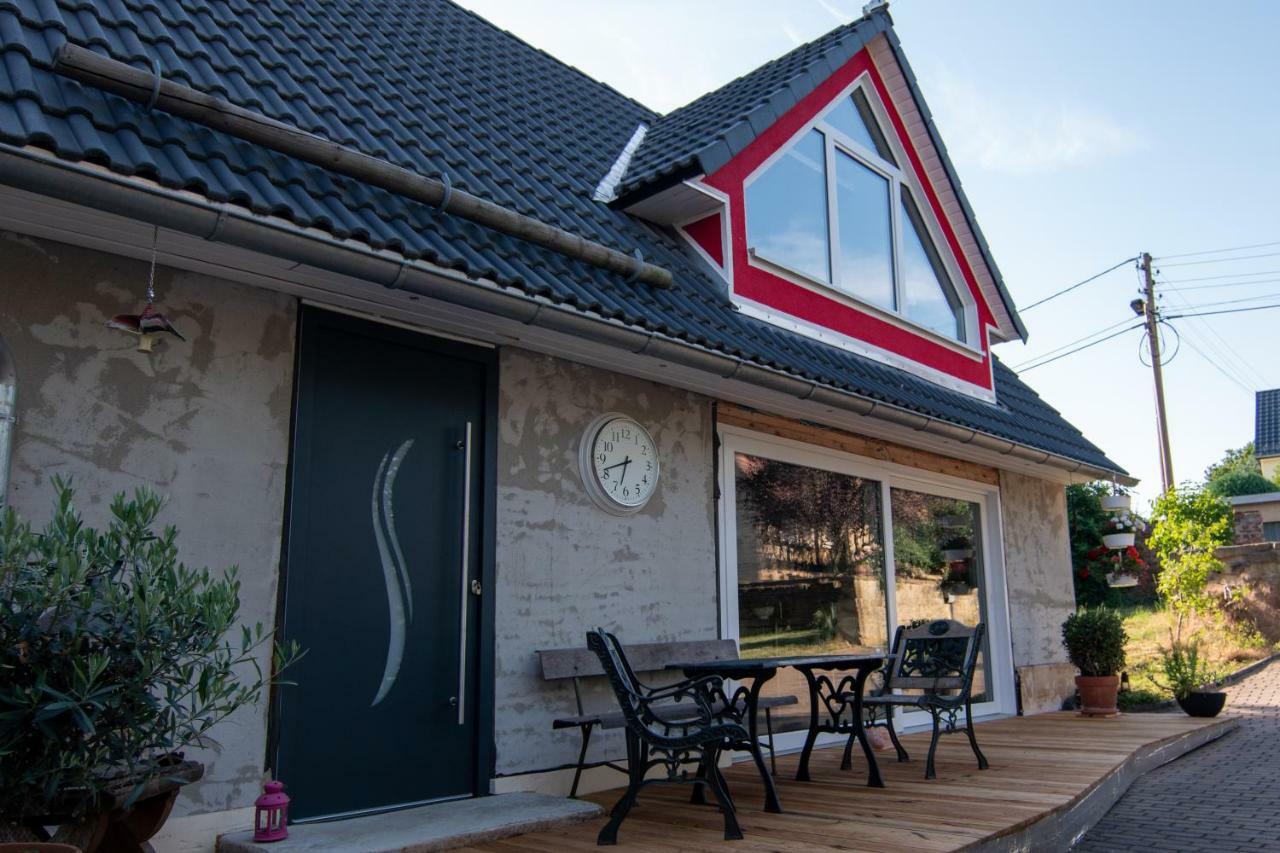 Ferienhaus Goermer Mit Wasserbett Schmolln  Экстерьер фото
