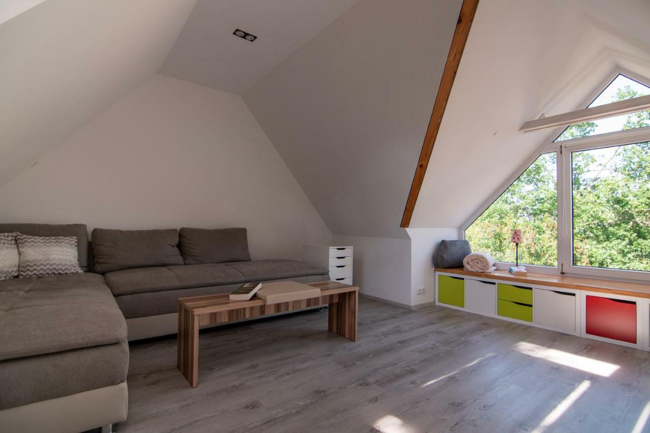 Ferienhaus Goermer Mit Wasserbett Schmolln  Экстерьер фото
